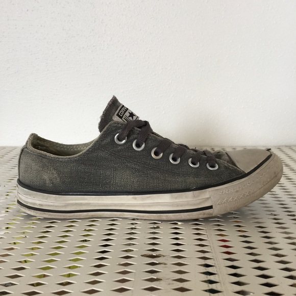 CONVERSE gray faux distressed low tops - Picture 2 of 7